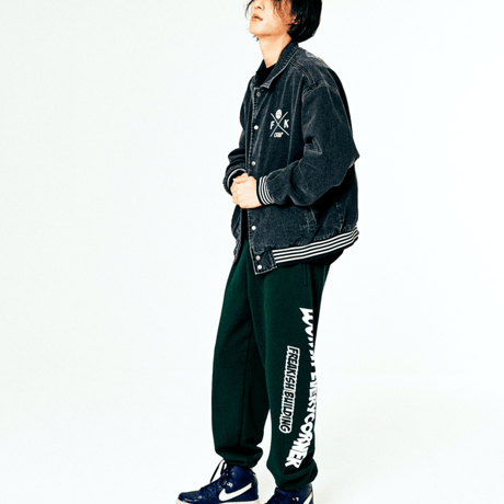 『FREAKISH BUILDING』 LAEC SWEATPANTS (Green)