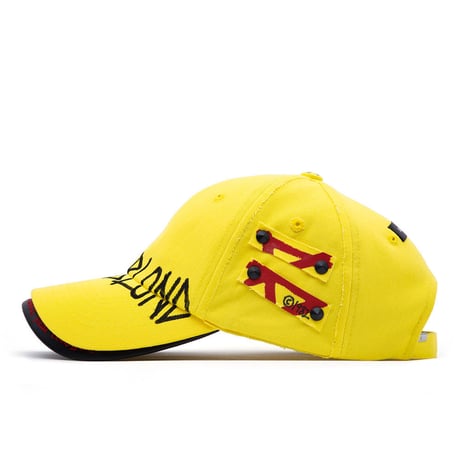 『BLACKBLOND』  ビヨンドグラフィティーロゴダブルバイザーキャップ (Yellow)