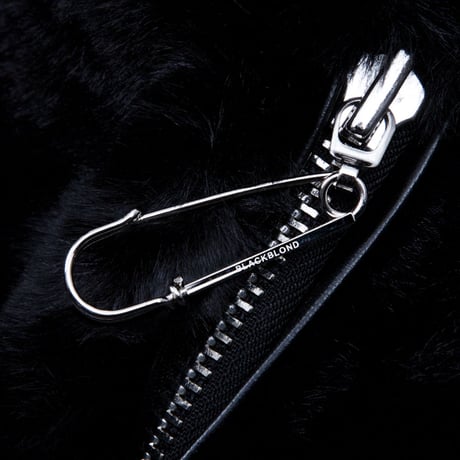 『BLACKBLOND』 　sprayed Smile logo fur hood jacket (Black)