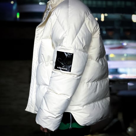『BLACKBLOND』 　パッチショートダックダウンジャケット (Ivory)