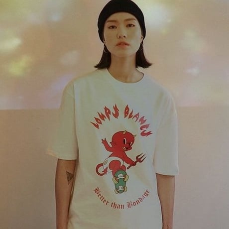 『LOUPS BLANCS』 ホットスタッフスケボーショートスリーブ Tシャツ (White)