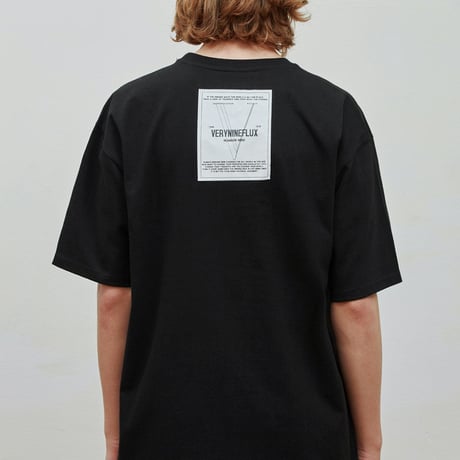 『Verynineflux』 ビハインド Tシャツ (Black)