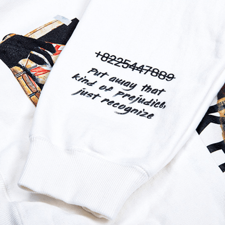『BLACKBLOND』 　ブラックブロンドコレクションパーカー (White)