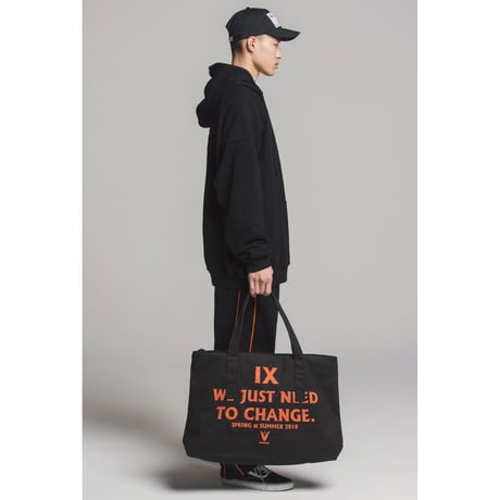 『Verynineflux』 マルチグレートバッグ (Black-Orange)
