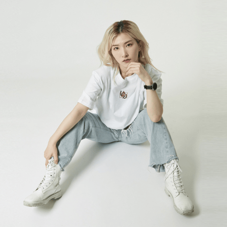 『CORUNU』  スクエアスターショートスリーブ Tシャツ (White)