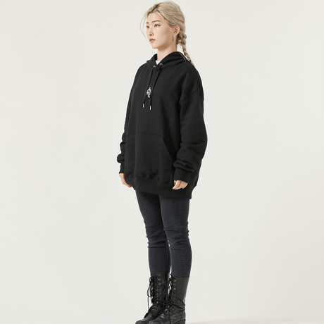 『CORUNU』  シグネチャーロゴパーカー (Black)