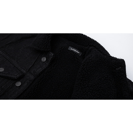 『BLACKBLOND』   Shearling Collar Graffiti Logo Denim Jacket (Black)