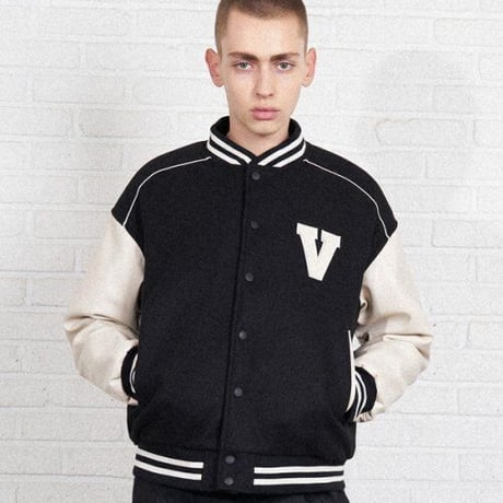 『VETEZE』 　V ロゴライニングバーシティジャケット  (Black)