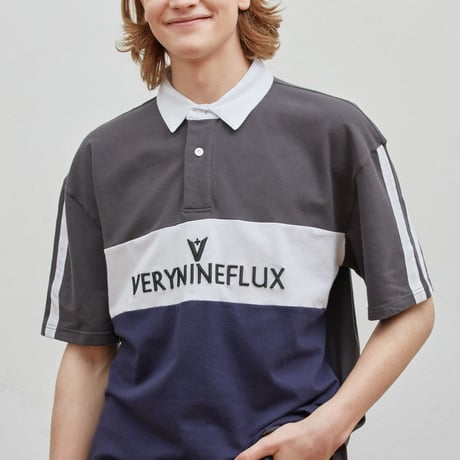 『Verynineflux』 シグネチャーPK Tシャツ (Charcoal)