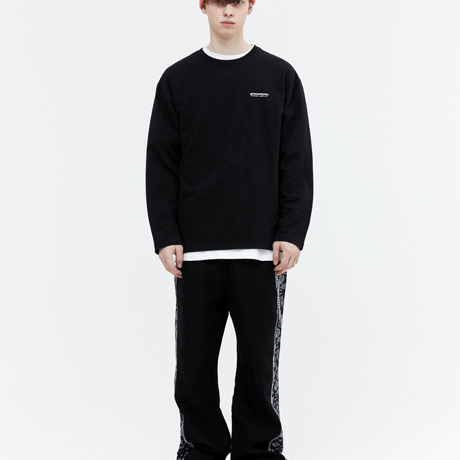『grooverhyme』 　NYC ロケーションロングスリーブ Tシャツ (Black)