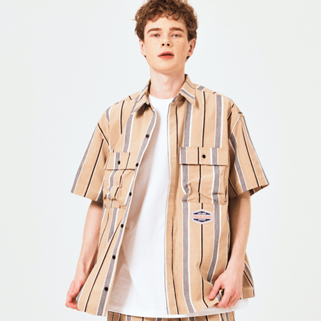 『FREAKISH BUILDING』 スリーピー ヘッドショートスリーブシャツ (Beige)
