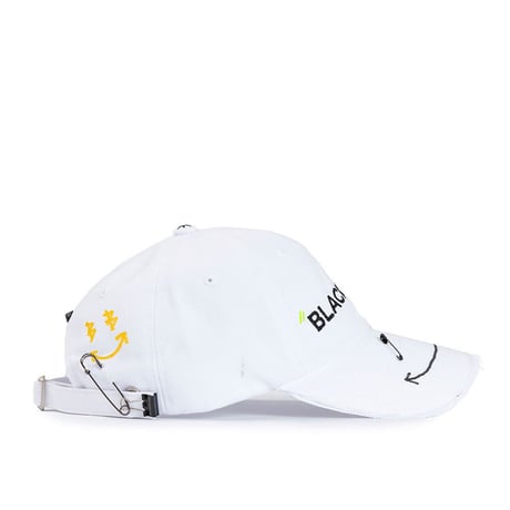 『BLACKBLOND』 クラシックロゴスマイルキャップ (White)