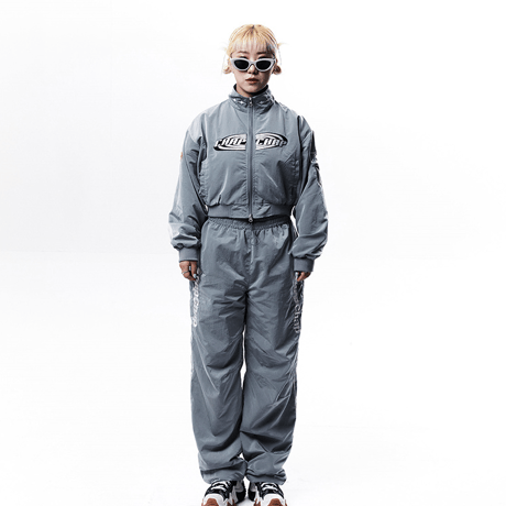 『CHAP CHAP』 　トルネードロゴナイロンパンツ (Blue Grey)