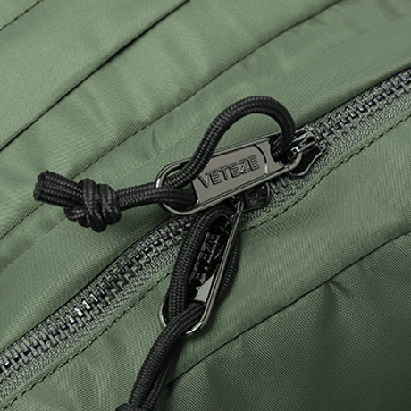 『VETEZE』 　レトロ MA-1 リュック (Khaki)