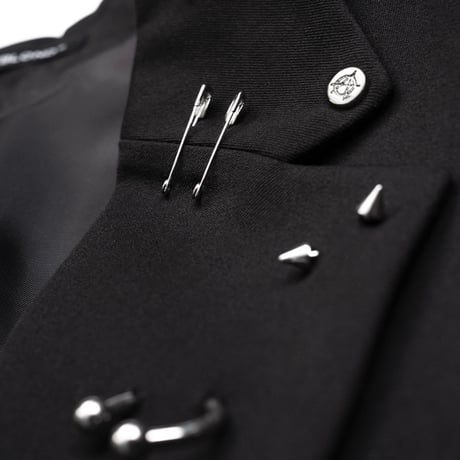 『BLACKBLOND』　graffiti logo plercing blazer (Black)