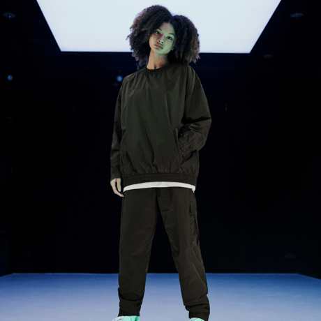 『Code:graphy』 　ナイロンメタルクルーネック (Black)