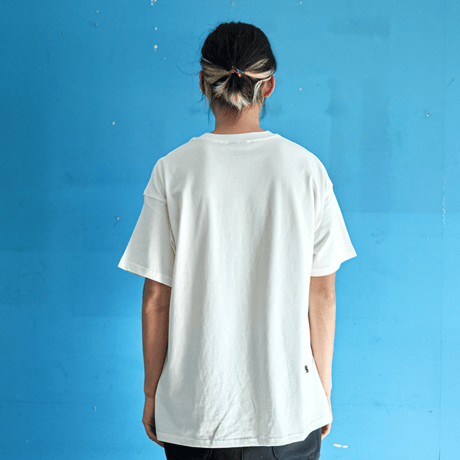 『FREAKISH BUILDING』 マラソンショートスリーブ Tシャツ (White)