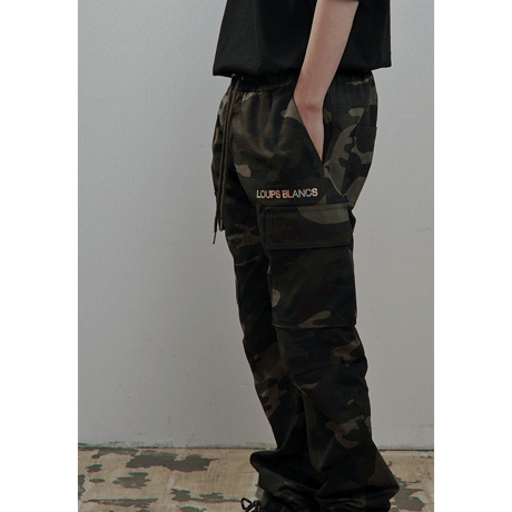 『LOUPS BLANCS』  ホログラムロゴカーゴパンツ  (Camo)