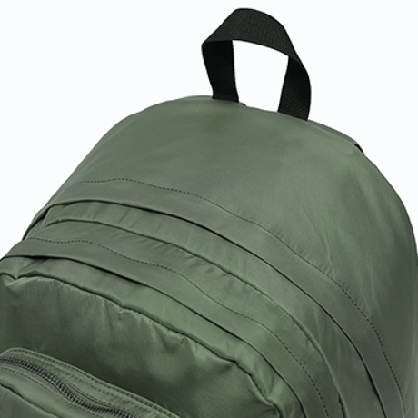 『VETEZE』 　レトロ MA-1 リュック (Khaki)