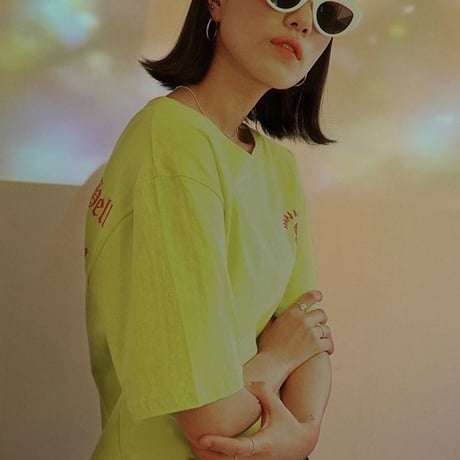 『LOUPS BLANCS』 ホットスタッフボートネック Tシャツ (Neon)