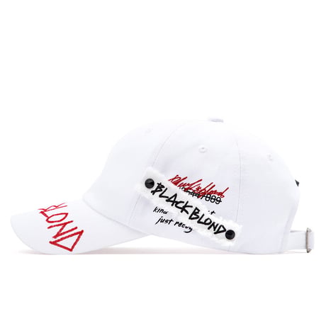『BLACKBLOND』  　スローガンパッチグラフィティーロゴキャップ (White)