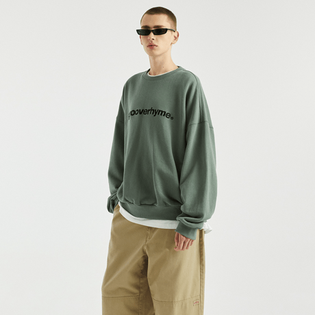 『GROOVE RHYME』 ベーシックロゴビッグオーバースウェットシャツ (Dark Khaki)