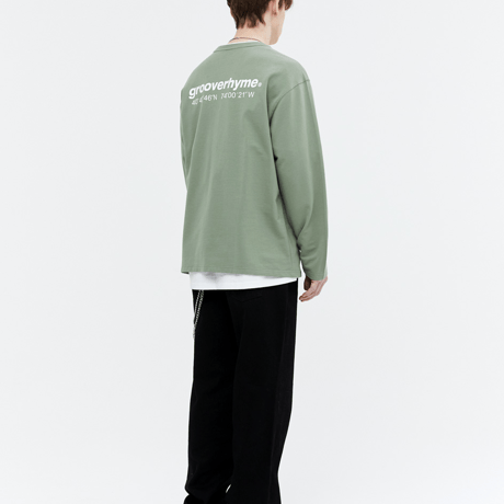『grooverhyme』 　NYC ロケーションロングスリーブ Tシャツ (Light Khaki)