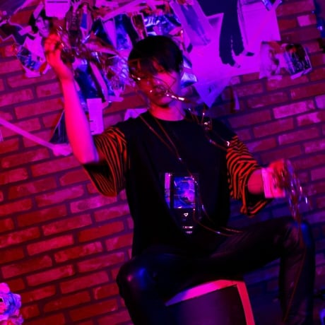 Swallowtale Stripe sleeved T-shirts(Black)