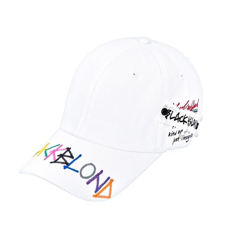 『BLACKBLOND』   スローガンパッチレインボーグラフィティーロゴキャップ (White)