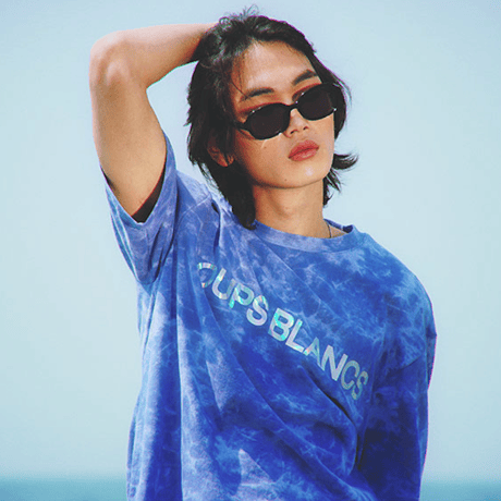 『LOUPS BLANCS』 ホログラムロゴ Tシャツ (Tiedie)