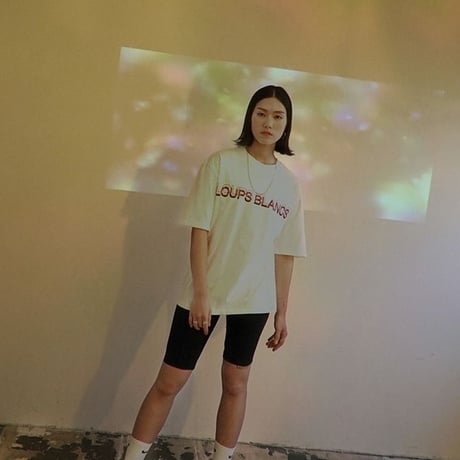 『LOUPS BLANCS』  ダブルロゴグラフィック半袖 Tシャツ (White)