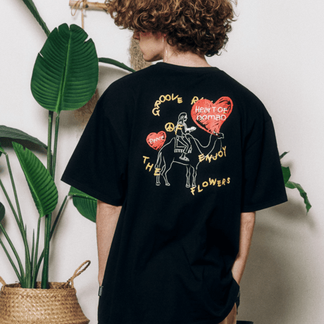 『grooverhyme』 　ハートオブノマド Tシャツ (Black)