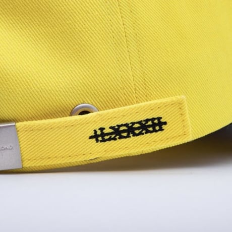 『BLACKBLOND』 　レボリューションダブルバイザーキャップ (Yellow)