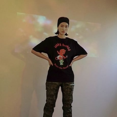 『LOUPS BLANCS』 ホットスタッフスケボーショートスリーブ Tシャツ (Black)