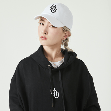 『CORUNU』  シグネチャーロゴキャップ (White)