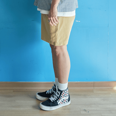 『FREAKISH BUILDING』  ルーベイタックショートパンツ (Beige)