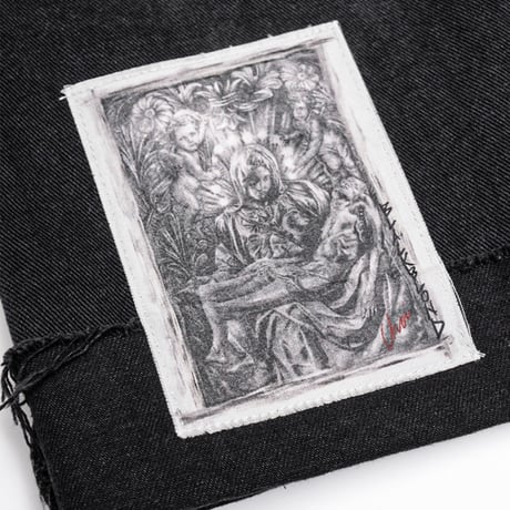 『BLACKBLOND』  Chaos Patch Fold Up Denim Shorts (Black)