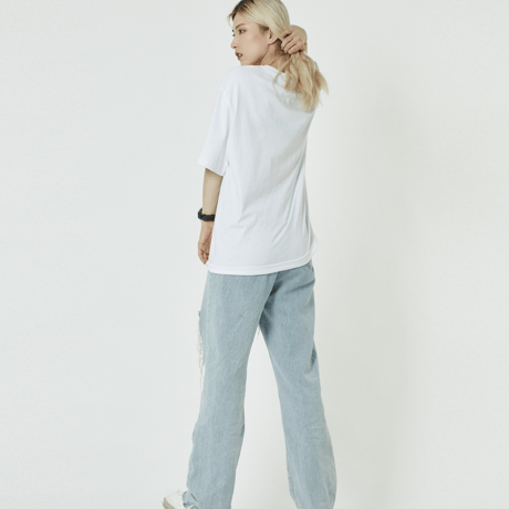 『CORUNU』  スクエアスターショートスリーブ Tシャツ (White)