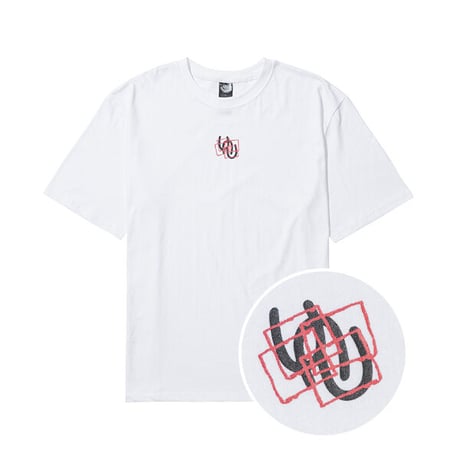 『CORUNU』  スクエアスターショートスリーブ Tシャツ (White)