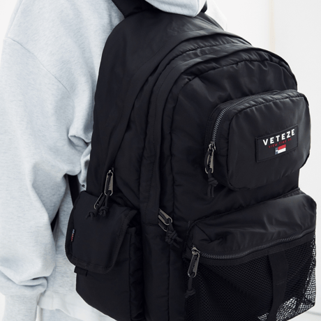 『VETEZE』 　レトロ MA-1 リュック (Black)