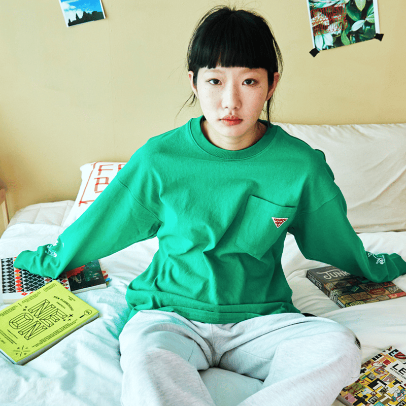 FREAKISH BUILDING』 エイリアンフレンドポケットロングスリーブ T