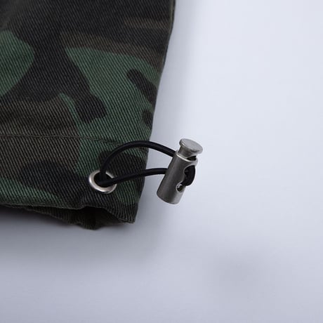 『BLACKBLOND』 　ディスオーダーパッチカモジップアップフードパーカージャケット(Khaki)