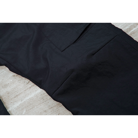 『LOUPS BLANCS』  ホログラムロゴカーゴパンツ  (Black)