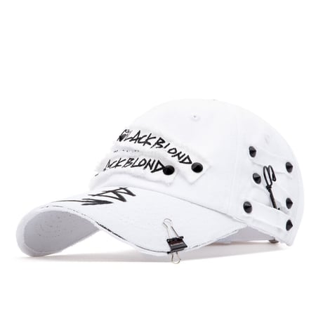 『BLACKBLOND』 ビッグスマイルパッチロゴキャップ (White)