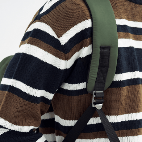 『VETEZE』 　レトロ MA-1 リュック (Khaki)