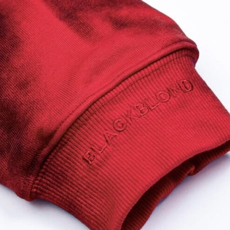 『BLACKBLOND』  sprayed custom crewneck sweatshirt (Red)