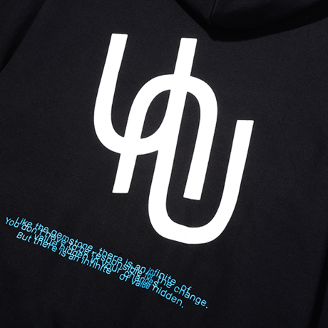 『CORUNU』  シグネチャーロゴパーカー (Black)