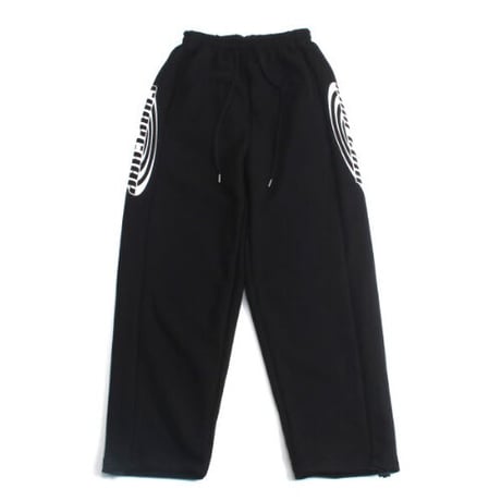 『CHAP CHAP』 　トルネードロゴスウェットパンツ (Black)
