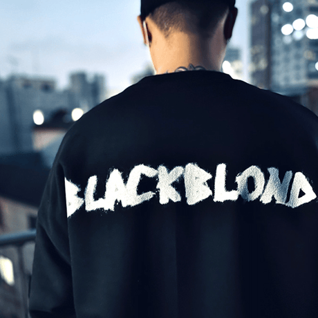 『BLACKBLOND』 　グラフィティロゴスウェット (Black)