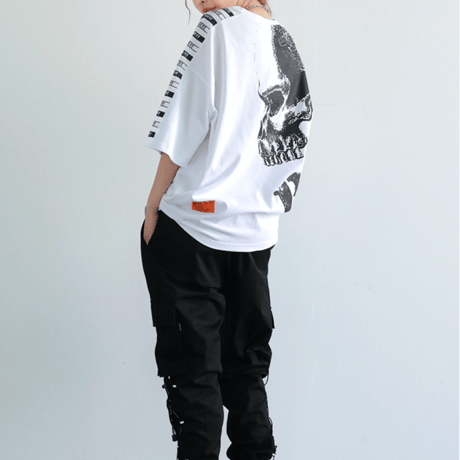 『BAUST』  ラベルモチーフスカルショートスリーブ Tシャツ (White)